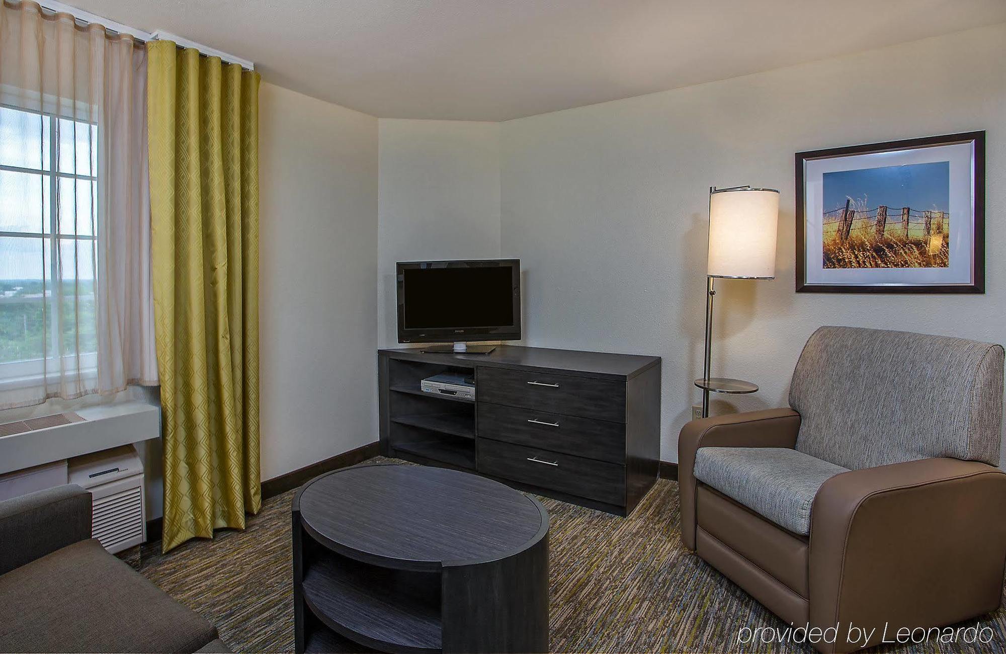 Candlewood Suites Louisville Airport By Ihg Exterior photo