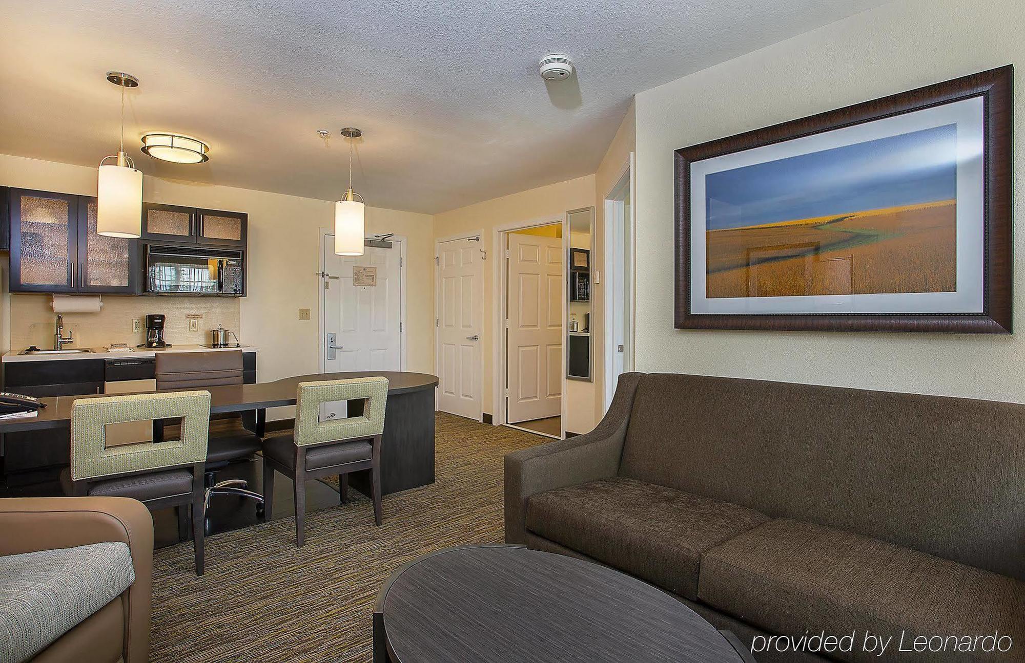 Candlewood Suites Louisville Airport By Ihg Exterior photo